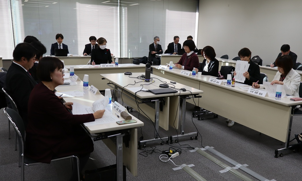 ��3��j�������Q��ψ�����J��